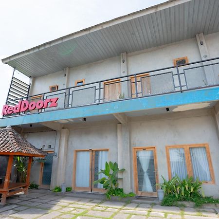 Reddoorz Syariah Near Lombok Epicentrum Mall Матарам Экстерьер фото