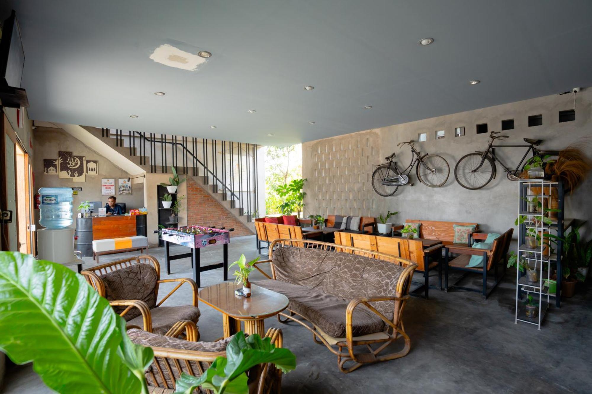 Reddoorz Syariah Near Lombok Epicentrum Mall Матарам Экстерьер фото
