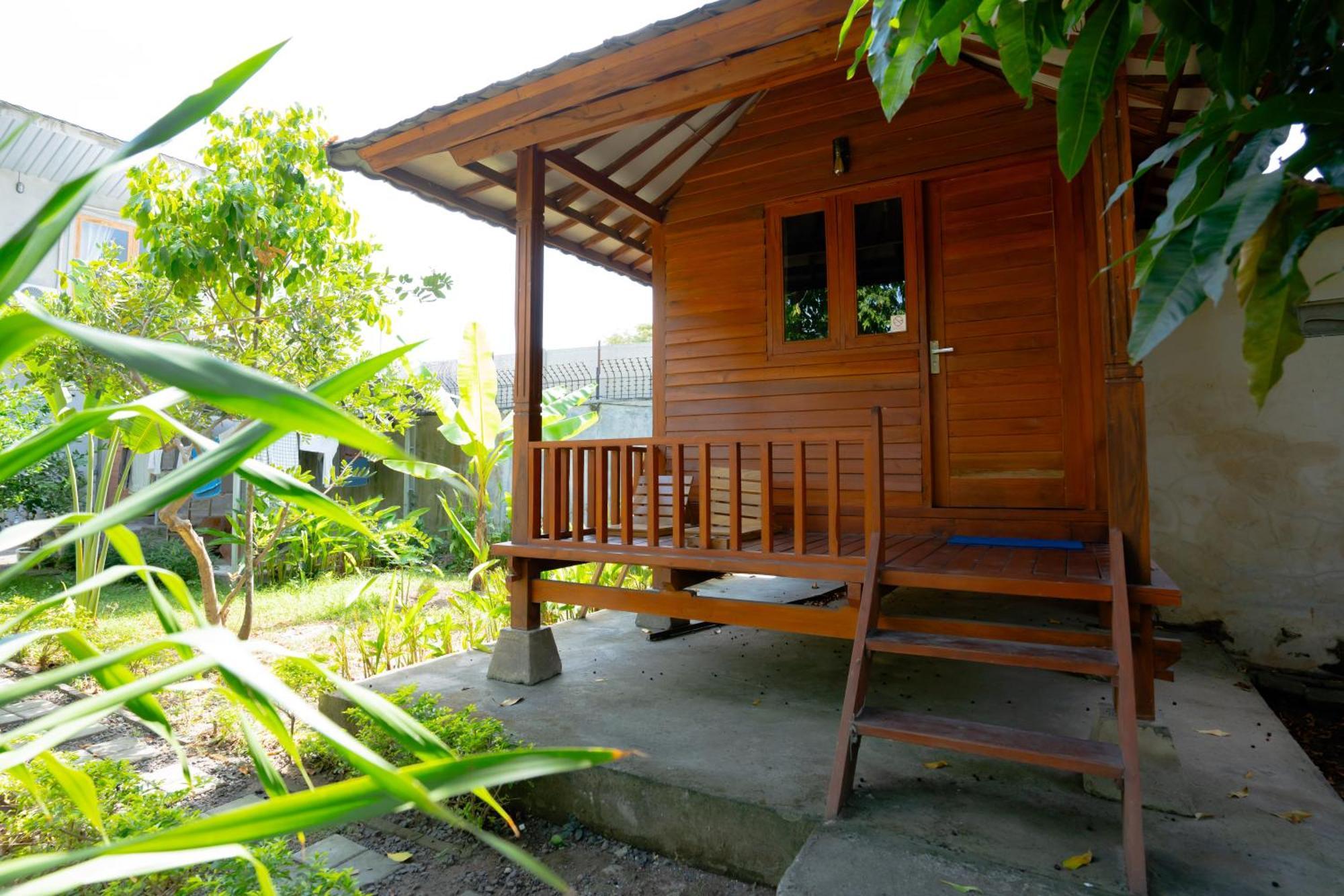 Reddoorz Syariah Near Lombok Epicentrum Mall Матарам Экстерьер фото