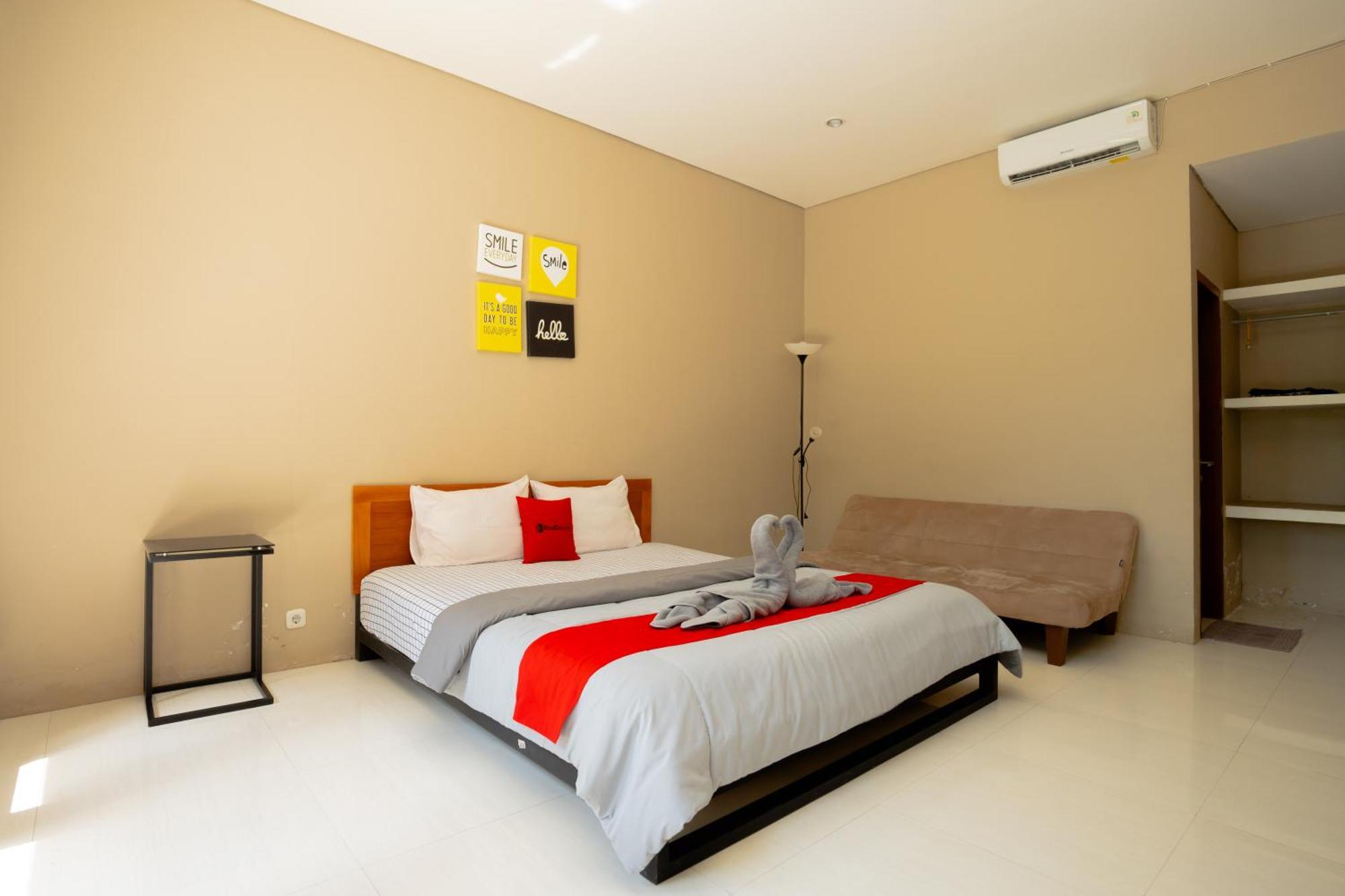 Reddoorz Syariah Near Lombok Epicentrum Mall Матарам Экстерьер фото